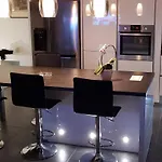 Cosy Adults Only לינה וארוחת בוקר