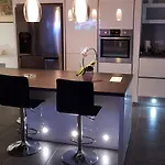 Cosy Adults Only לינה וארוחת בוקר 4*