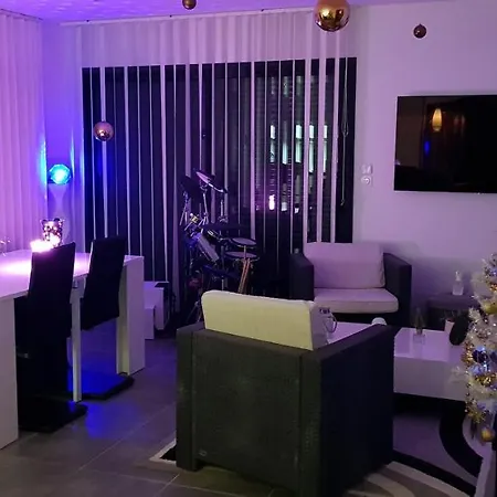 Cosy Adults Only Agde